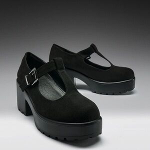 *NEW* KOI Women's Black Suede Platform Mary Jane Shoes (US Size 8)